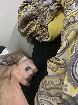 phattyluv89 online show from April 26, 2026, 5:27 am