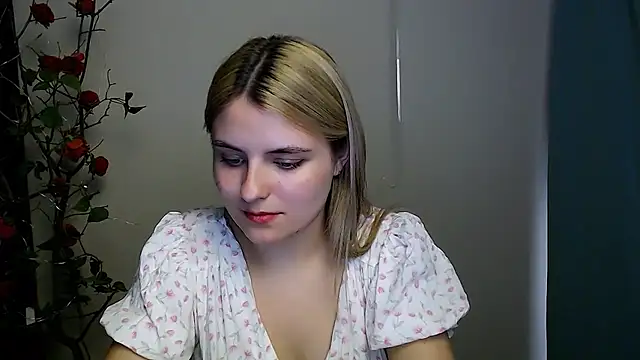 Snapshot of _shy_sabrina__ chatting on April 17, 2026, 8:56 pm shy sabrina online show from April 17, 2026, 8:56 pm