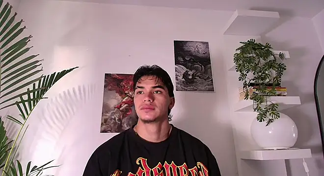 Snapshot of andyypalmer_ chatting on May 7, 2026, 11:48 am andyypalmer online show from May 7, 2026, 11:48 am