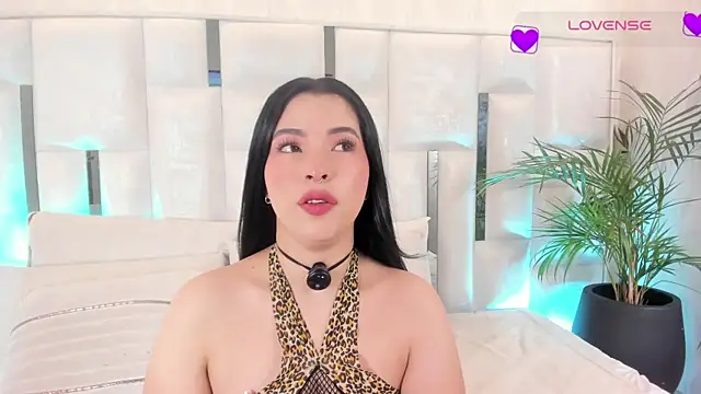 Snapshot of imnikaa_ chatting on July 11, 2026, 12:52 pm imnikaa online show from July 11, 2026, 12:52 pm