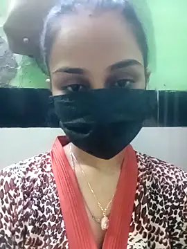 Lusi G online show from April 20, 2026, 12:41 pm