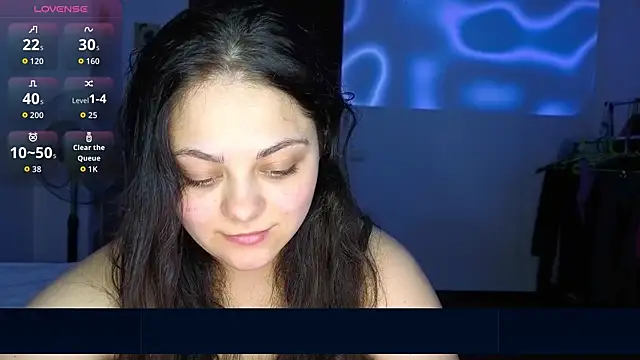Snapshot of _Mikky_lil_ chatting on July 28, 2026, 8:52 pm Mikky lil online show from July 28, 2026, 8:52 pm