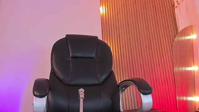 Snapshot of Violeta_queen1 chatting on June 16, 2026, 1:58 pm Violeta queen1 online show from June 16, 2026, 1:58 pm