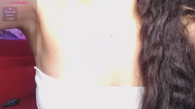 Snapshot of Rouse_benbett chatting on May 6, 2026, 12:43 pm Rouse benbett online show from May 6, 2026, 12:43 pm