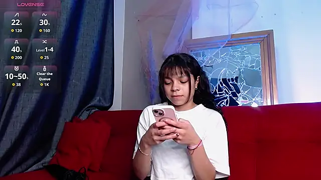 Snapshot of Rouse_benbett chatting on May 20, 2026, 12:33 pm Rouse benbett online show from May 20, 2026, 12:33 pm
