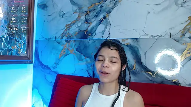 Snapshot of Rouse_benbett chatting on June 5, 2026, 12:33 pm Rouse benbett online show from June 5, 2026, 12:33 pm