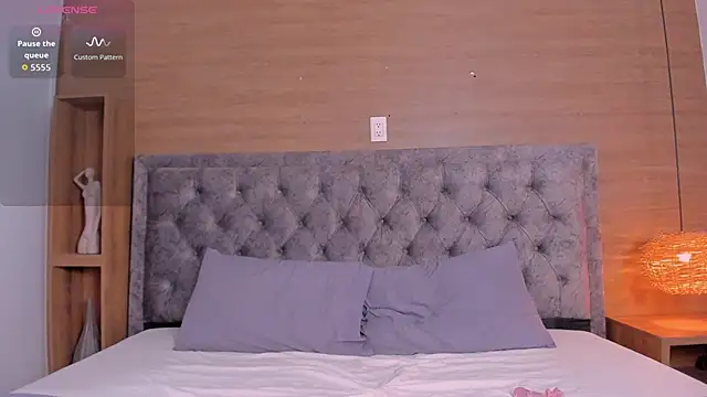 Snapshot of flamin_ chatting on June 21, 2026, 4:37 am flamin online show from June 21, 2026, 4:37 am
