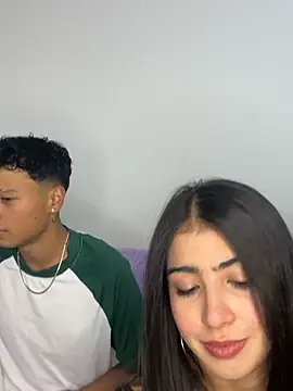 MAIILY MOON online show from April 28, 2026, 5:56 am