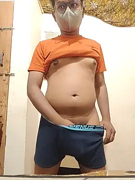 Snapshot of hot_boy995 chatting on August 1, 2026, 3:55 pm hot boy995 online show from August 1, 2026, 3:55 pm
