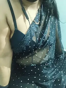Snapshot of sweetylove01 chatting on May 20, 2026, 6:47 pm sweetylove01 online show from May 20, 2026, 6:47 pm