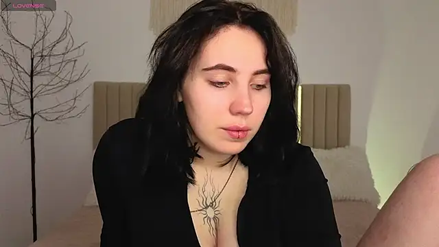 Snapshot of Shiraazsh_ chatting on June 2, 2026, 9:17 pm Shiraazsh online show from June 2, 2026, 9:17 pm