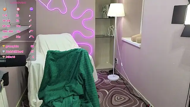 belladvllam online show from April 25, 2026, 7:11 am