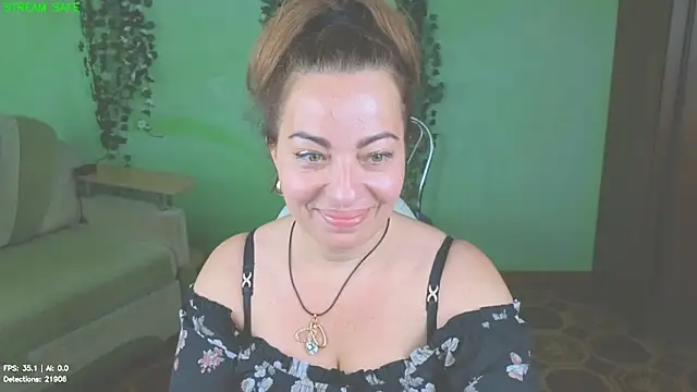 Snapshot of Zoe_Zephyr chatting on June 15, 2026, 5:42 am Zoe Zephyr online show from June 15, 2026, 5:42 am
