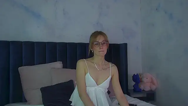 Snapshot of GraceHudsons chatting on June 2, 2026, 4:14 am GraceHudsons online show from June 2, 2026, 4:14 am