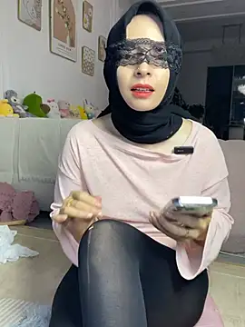 diudiubaobei  online show from April 23, 2026, 12:40 pm