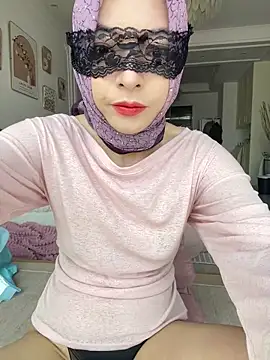 diudiubaobei  online show from April 24, 2026, 4:48 am