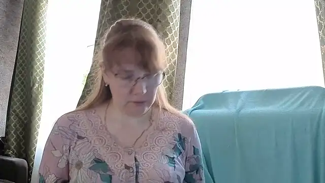 Miss SandraX online show from June 14, 2026, 4:25 am