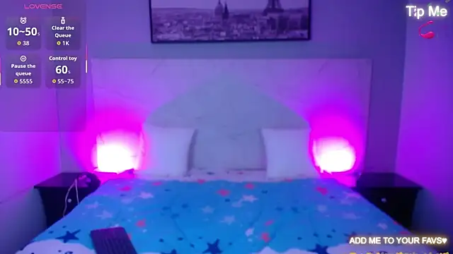 LeahSweet  online show from April 22, 2026, 12:18 pm