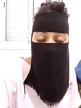 Snapshot of Melissa_love26 chatting on April 16, 2026, 11:22 am Melissa love26 online show from April 16, 2026, 11:22 am