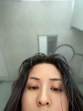 Faye-baby online show from April 24, 2026, 2:03 am