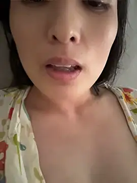Snapshot of Faye-baby chatting on May 27, 2026, 12:29 am Faye-baby online show from May 27, 2026, 12:29 am