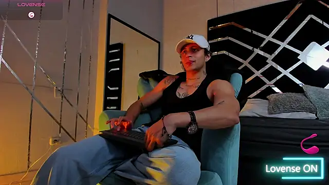 Snapshot of JayTaylorr chatting on June 16, 2026, 11:46 am JayTaylorr online show from June 16, 2026, 11:46 am
