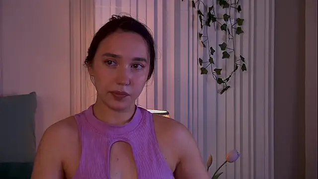 Snapshot of Suzaneey chatting on June 13, 2026, 7:12 pm Suzaneey online show from June 13, 2026, 7:12 pm