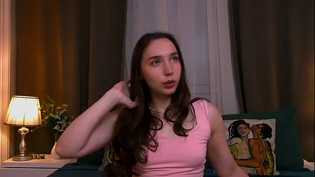 Snapshot of Suzaneey chatting on July 5, 2026, 6:48 pm Suzaneey online show from July 5, 2026, 6:48 pm