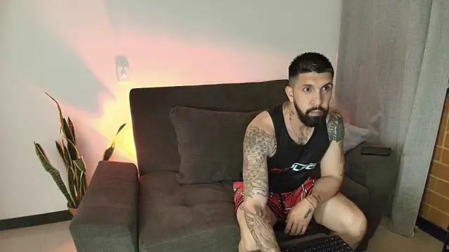Alyssa and DAngelo online show from May 26, 2026, 1:23 am