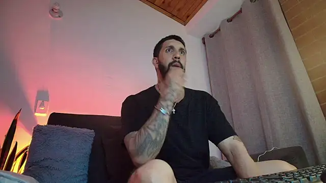 Alyssa and DAngelo online show from June 11, 2026, 1:49 am