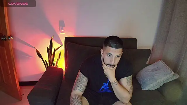 Alyssa and DAngelo online show from July 14, 2026, 2:16 am