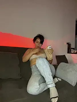 Alyssa and DAngelo online show from July 19, 2026, 1:42 am