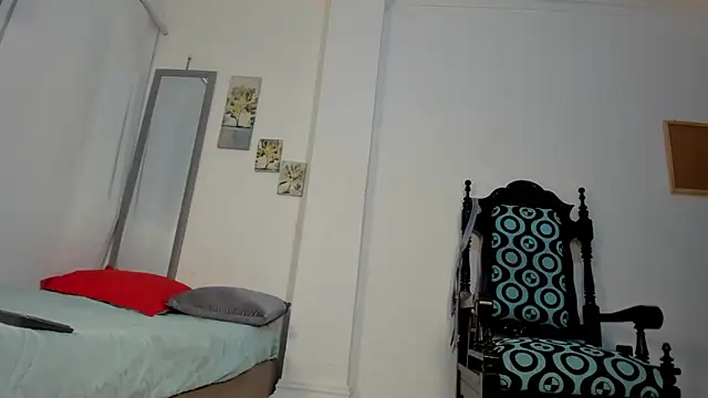 Tessa siham online show from April 18, 2026, 2:10 pm