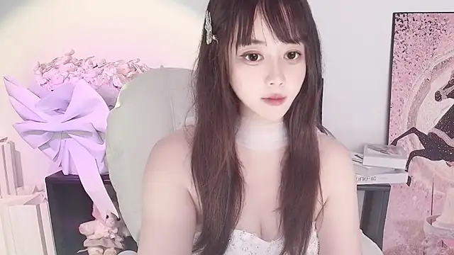 Snapshot of Moon-66 chatting on April 23, 2026, 1:57 pm Moon-66 online show from April 23, 2026, 1:57 pm