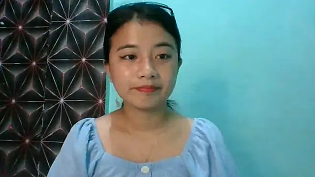 TenishaLaguire online show from April 22, 2026, 5:21 am