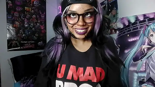 nerdyhotgoth online show from July 26, 2026, 6:21 am