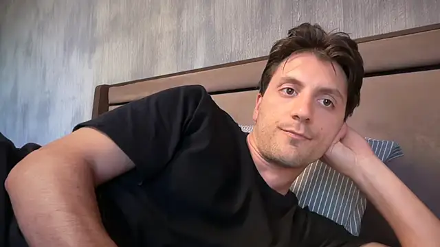 italianass94 online show from April 26, 2026, 1:31 pm