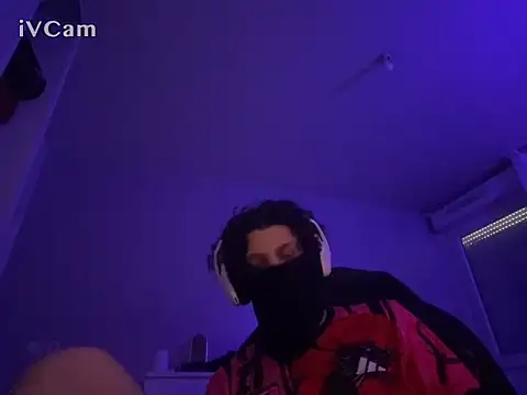 b1nnxxxx online show from April 22, 2026, 9:55 am