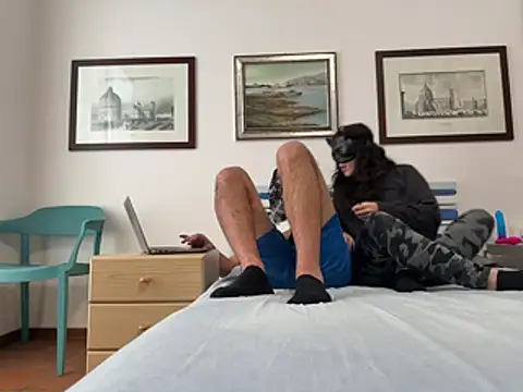 KittyandTeddy online show from April 17, 2026, 2:31 pm