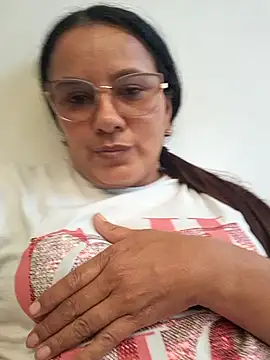 Samanta-42 online show from May 13, 2026, 9:55 pm