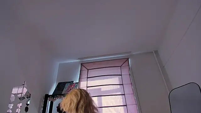 Snapshot of Judi_Rush chatting on May 23, 2026, 6:18 am Judi Rush online show from May 23, 2026, 6:18 am
