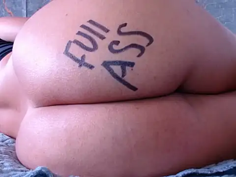 Snapshot of sexy-body22 chatting on July 8, 2026, 7:18 pm sexy-body22 online show from July 8, 2026, 7:18 pm