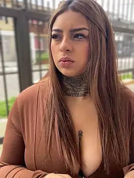 ScarlettRose Pink online show from April 20, 2026, 5:59 pm