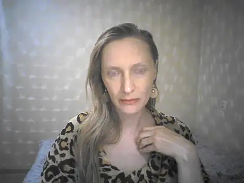 LunaBelle8 online show from April 20, 2026, 5:48 pm