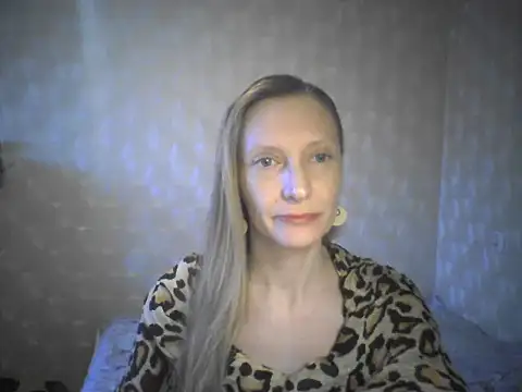 LunaBelle8 online show from April 27, 2026, 5:11 pm