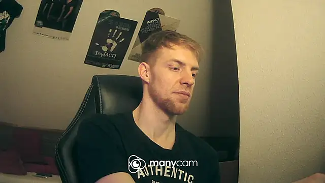 Snapshot of Milkyman7 chatting on December 22, 2024, 12:17 am Milkyman7 online show from December 22, 2024, 12:17 am