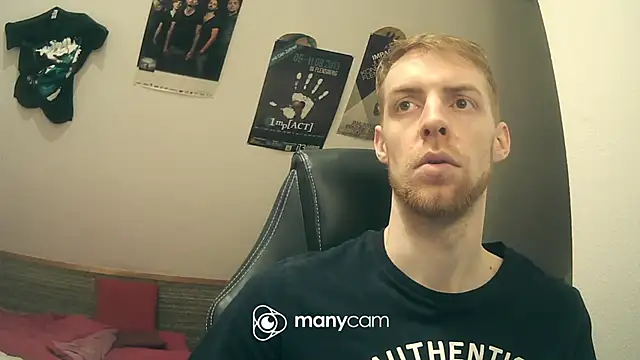 Snapshot of Milkyman7 chatting on December 24, 2024, 2:22 pm Milkyman7 online show from December 24, 2024, 2:22 pm