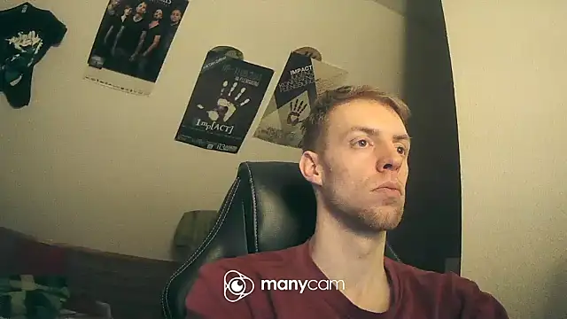 Snapshot of Milkyman7 chatting on February 18, 2025, 8:36 pm Milkyman7 online show from February 18, 2025, 8:36 pm