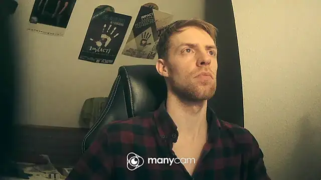 Snapshot of Milkyman7 chatting on March 10, 2025, 8:34 pm Milkyman7 online show from March 10, 2025, 8:34 pm