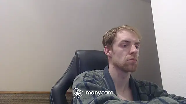 Snapshot of Milkyman7 chatting on October 18, 2025, 9:15 pm Milkyman7 online show from October 18, 2025, 9:15 pm